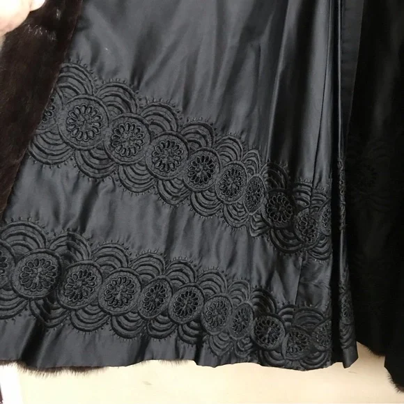 Vintage Genuine Mink Fur Coat - Picture 9 of 13